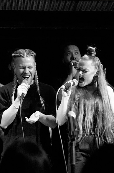 Singers & Choirs